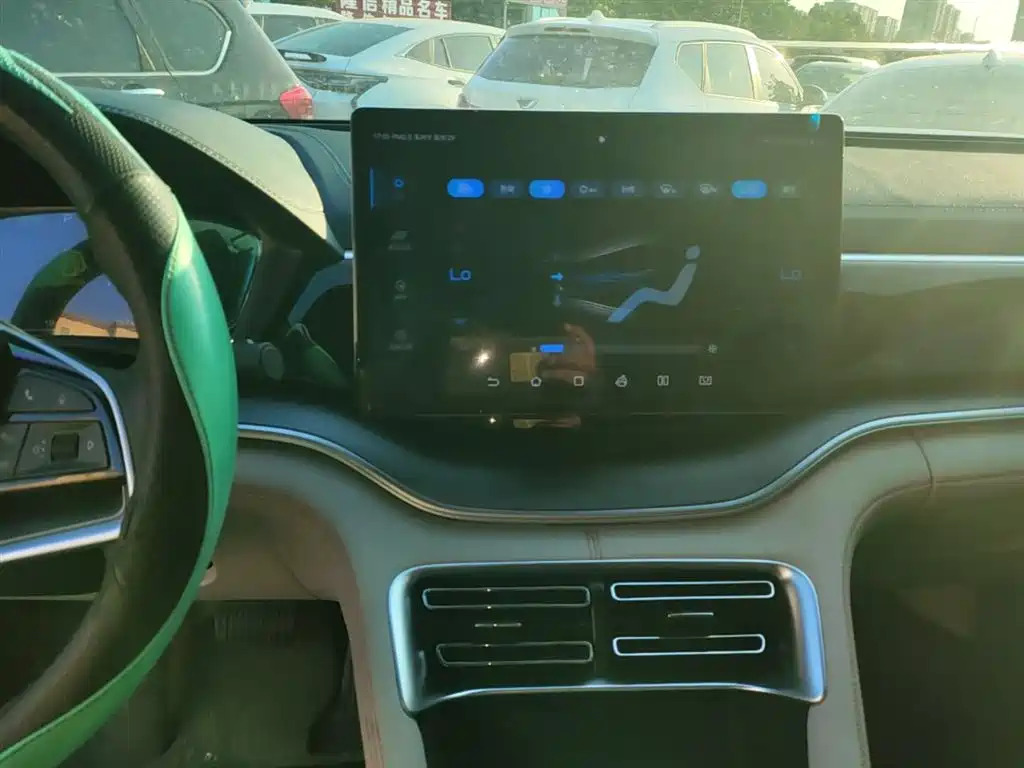 BYD Song PLUS PHEV 2021 DM-i 110KM Flagship PLUS фото 13