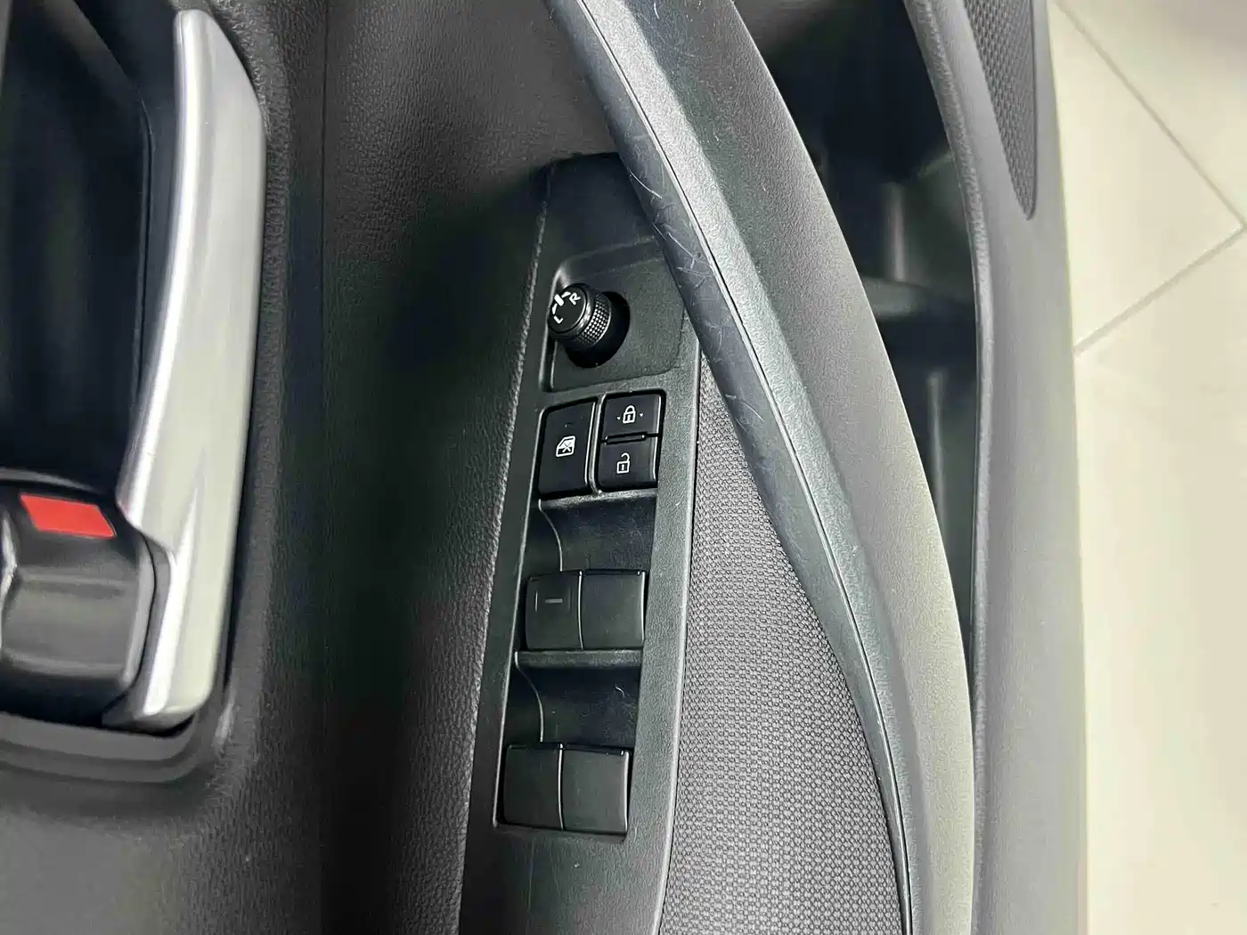 Toyota Corolla 2022 TNGA 1.5L CVT Pioneer Edition фото 15