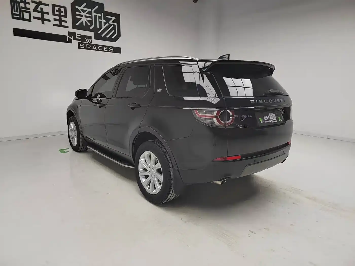 Land Rover Discovery Sport 2018 240PS SE Edition фото 6