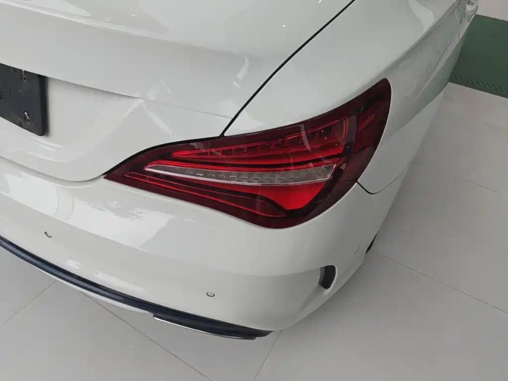 Mercedes-Benz CLA (Import) 2017 2017 CLA 200 Fashion