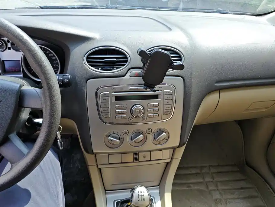 Photo 13 - Ford Focus