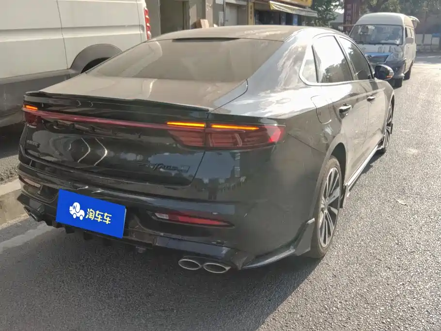 Фото 3 - Geely Preface