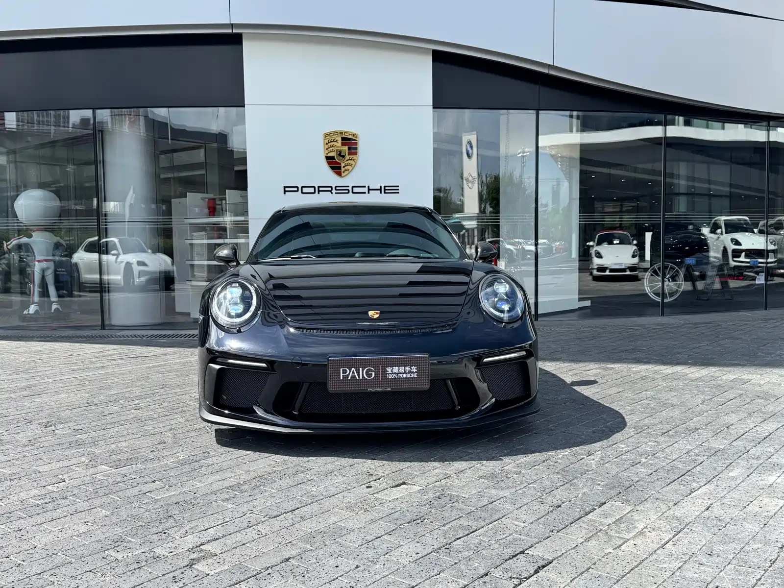 Фото 2 - Porsche 911
