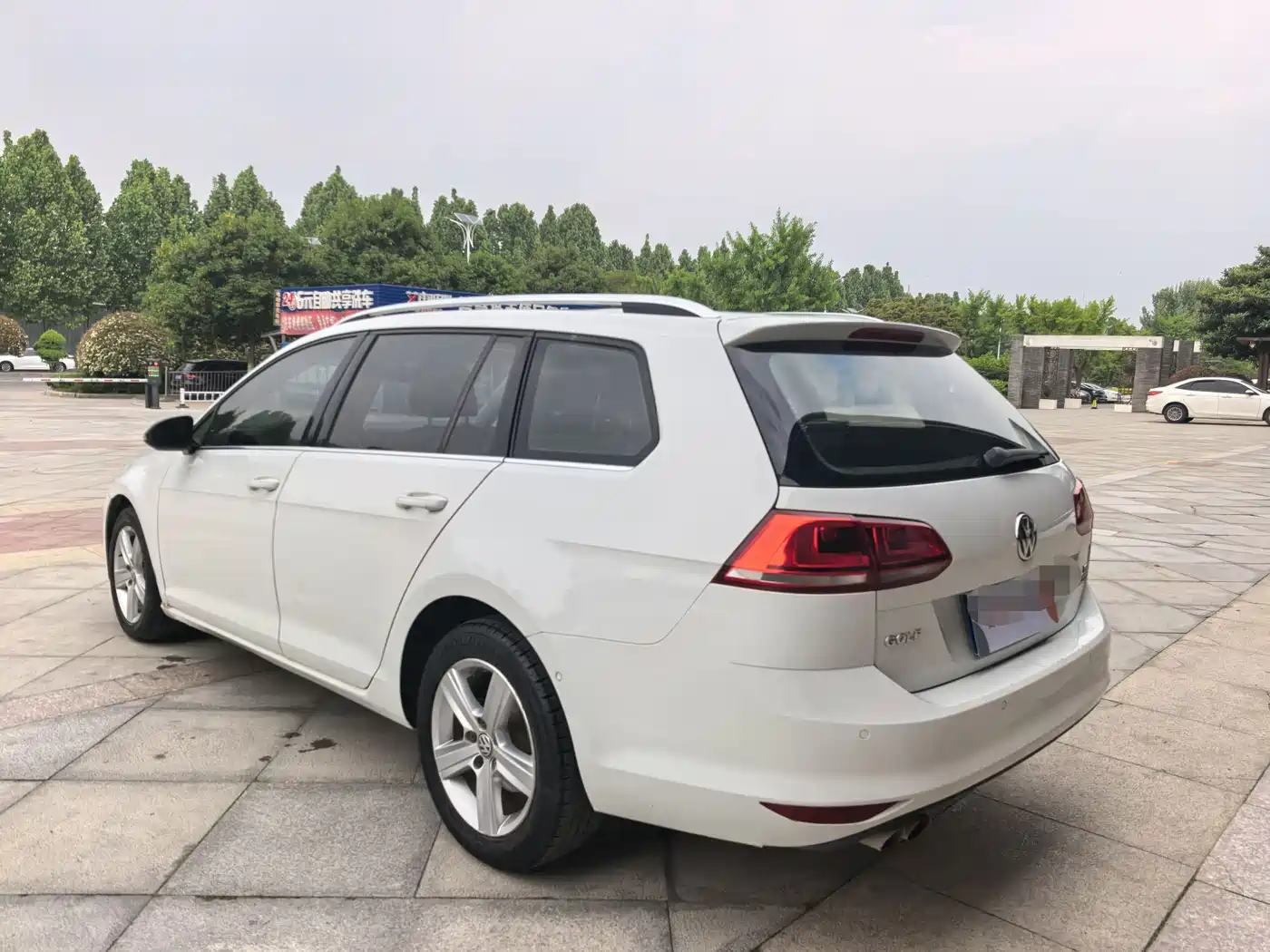 Volkswagen Golf (Import) 2014 1.4TSI Luxury Wagon фото 9