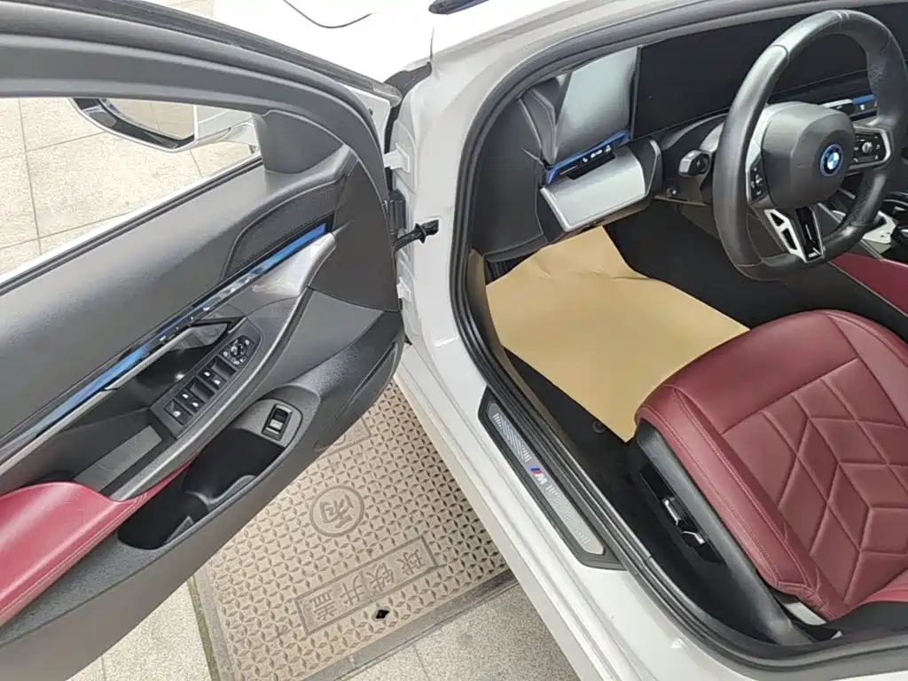 BMW i5 2024 2024 eDrive 35L Luxury Package
