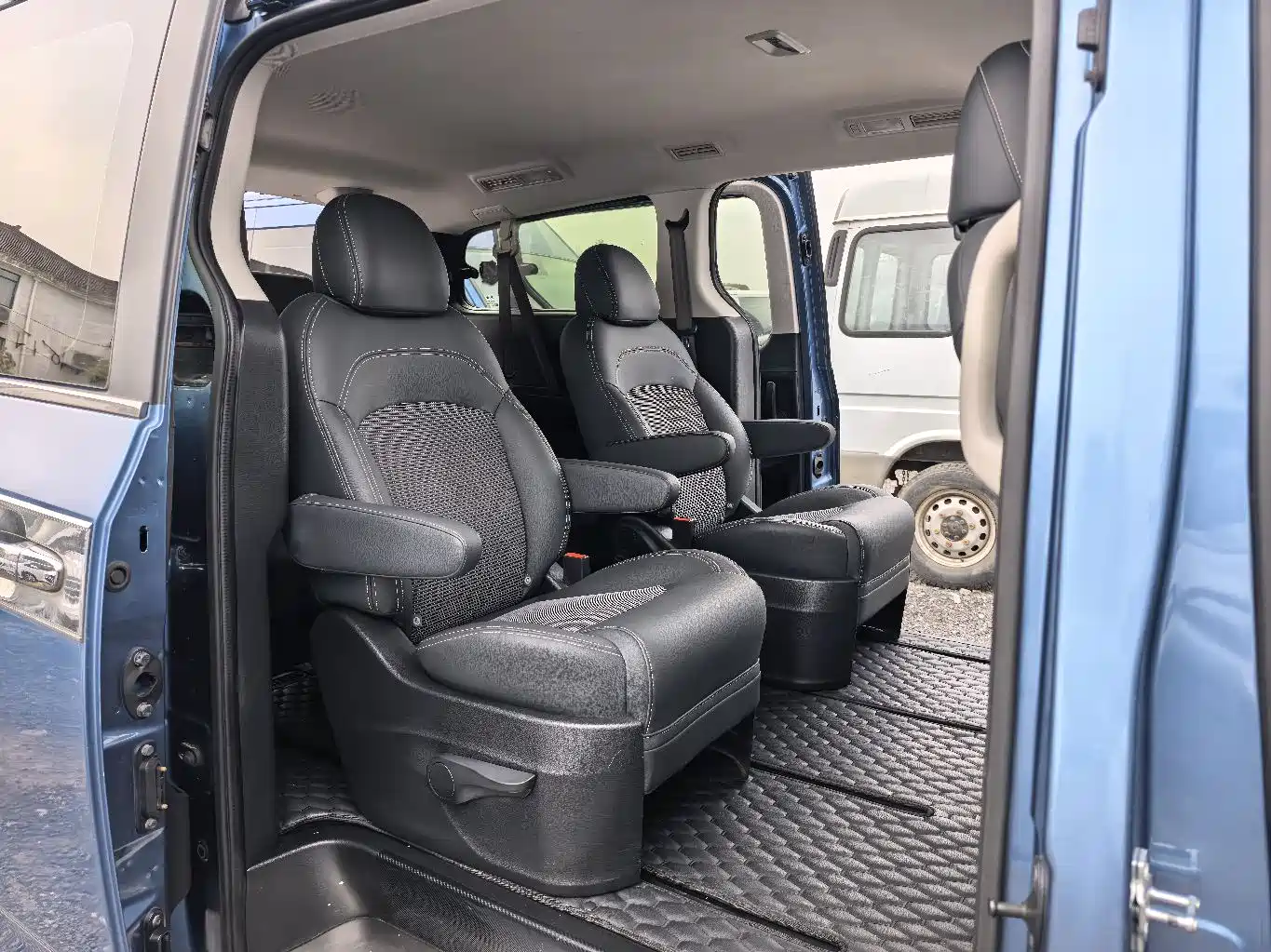 SAIC MAXUS CHASE G10