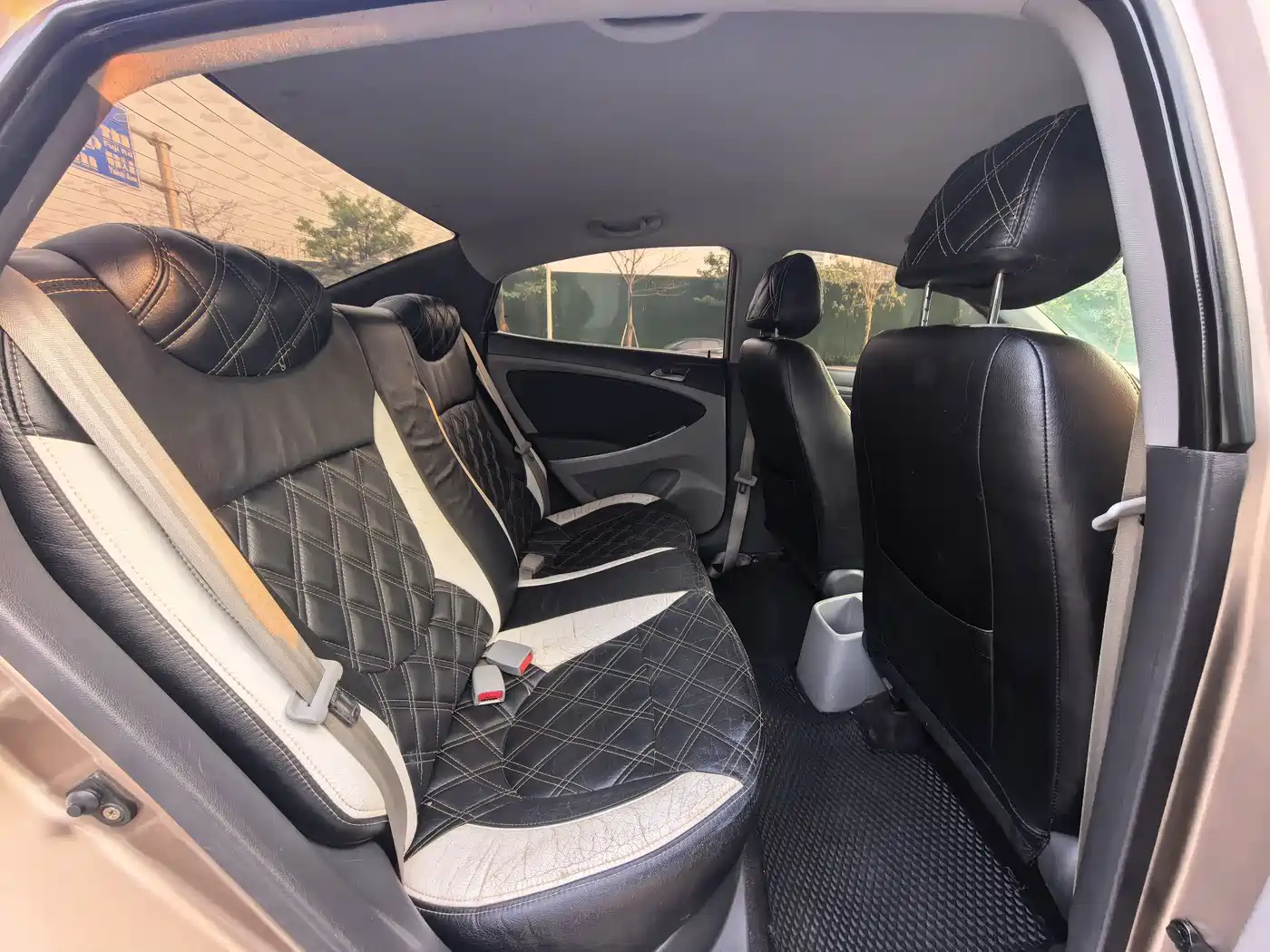 Hyundai Verna 2014 1.4L Automatic Smart GLS фото 8