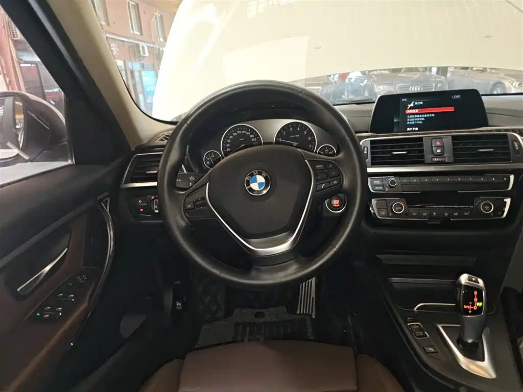 BMW 3 Series 2018 320Li Fashion Style фото 8