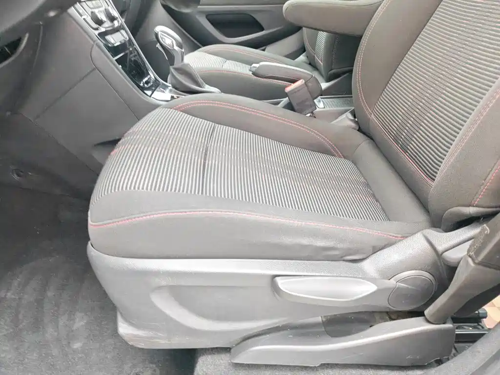 Фото 20 - Buick Encore