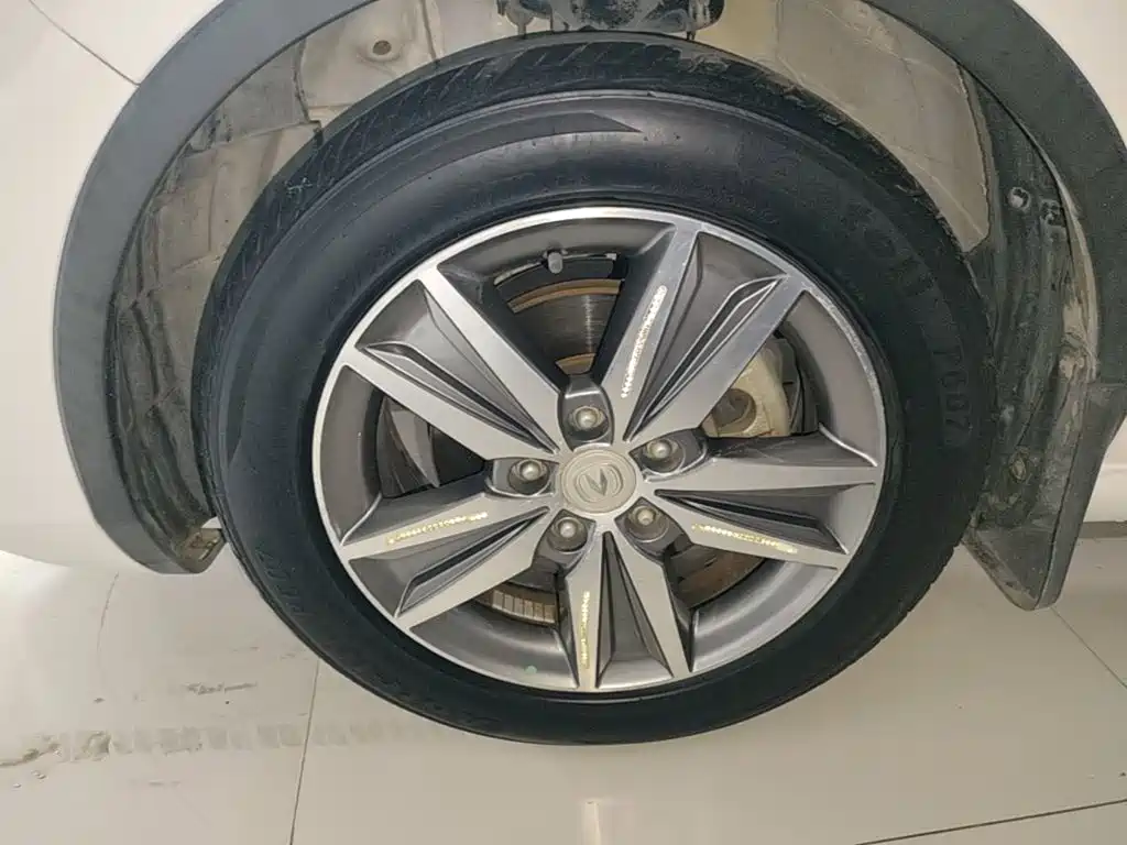 Changan Eado XT 2018 2016 1.6L Manual Stylish Cool Edition
