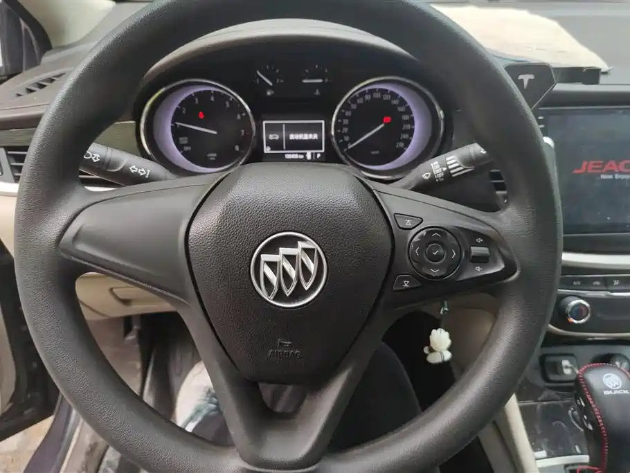 Buick Verano 2017 Sedan 15S Automatic Progressive фото 15