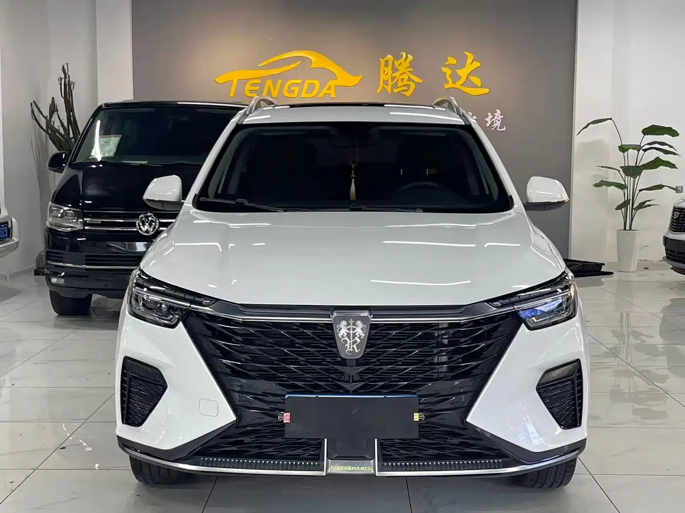 Roewe RX5 2025 2025 PLUS 330TGI Auto Trend-Setting Smart Edition