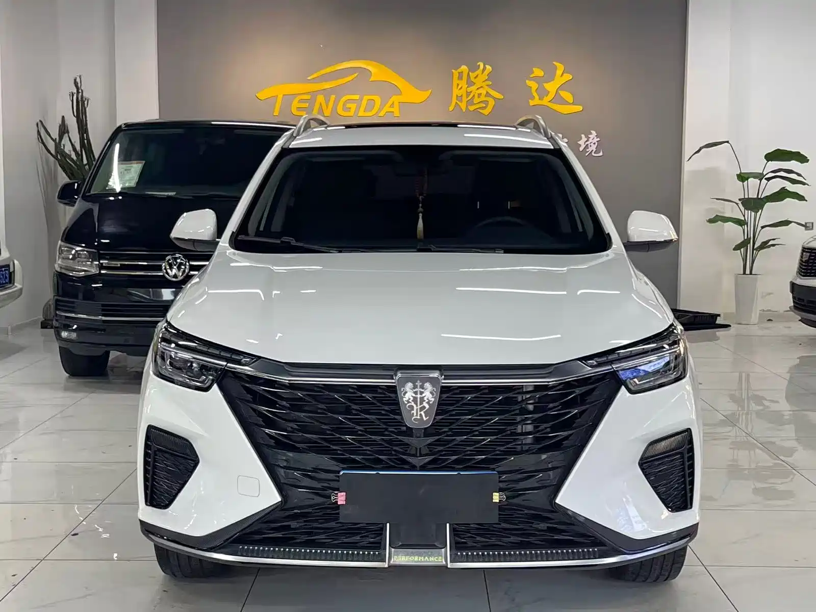 Фото 2 - Roewe RX5