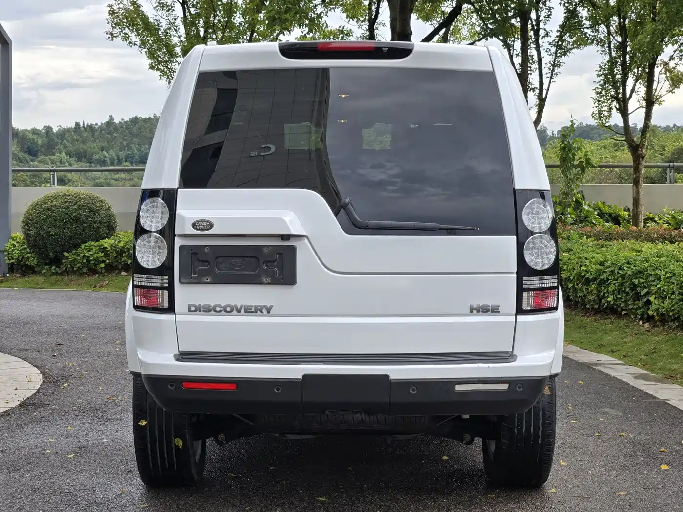 Land Rover Discovery 2015 3.0 SDV6 HSE Diesel фото 7