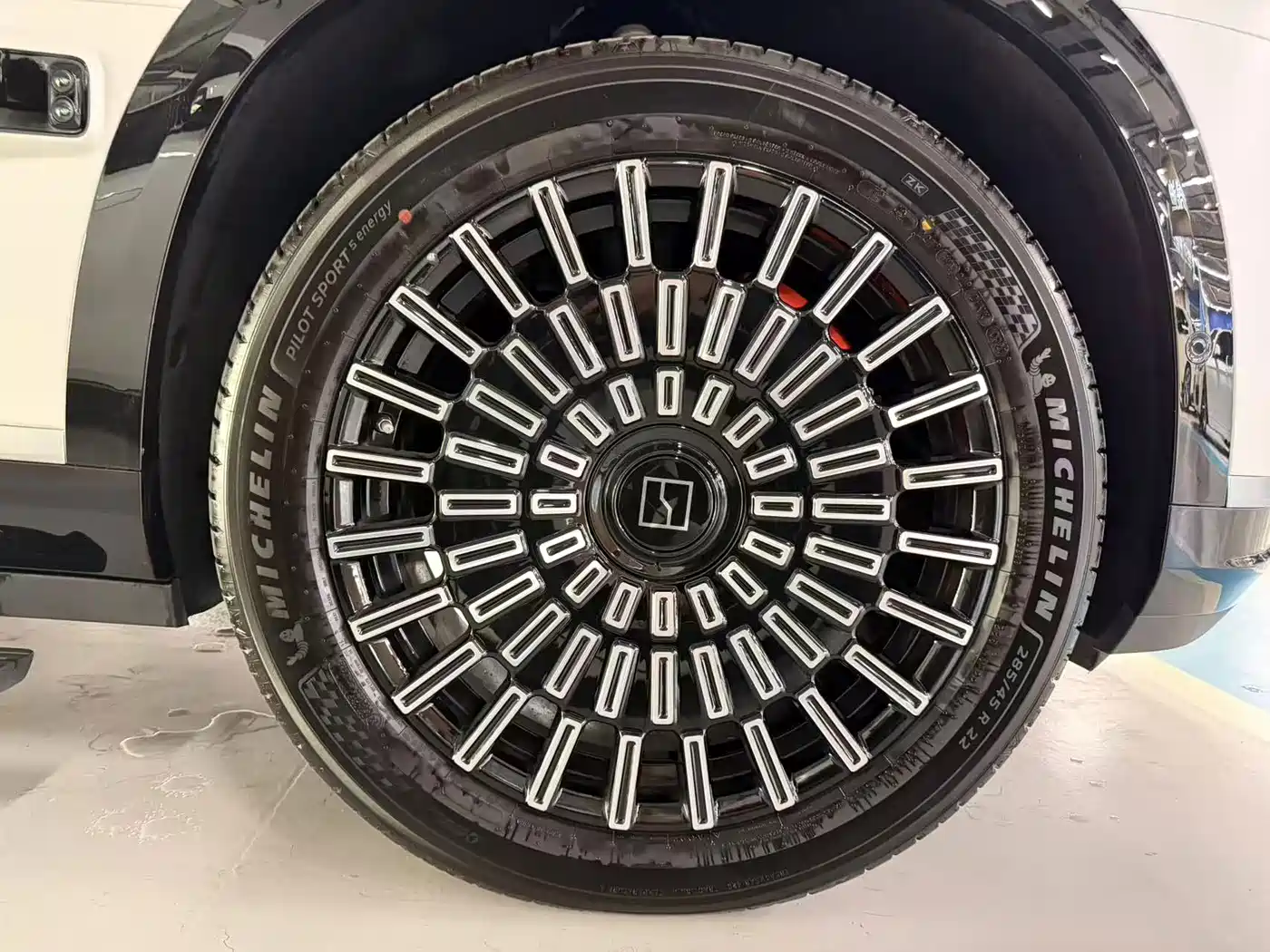 ZEEKR 9X 2026 2025 Model Standard