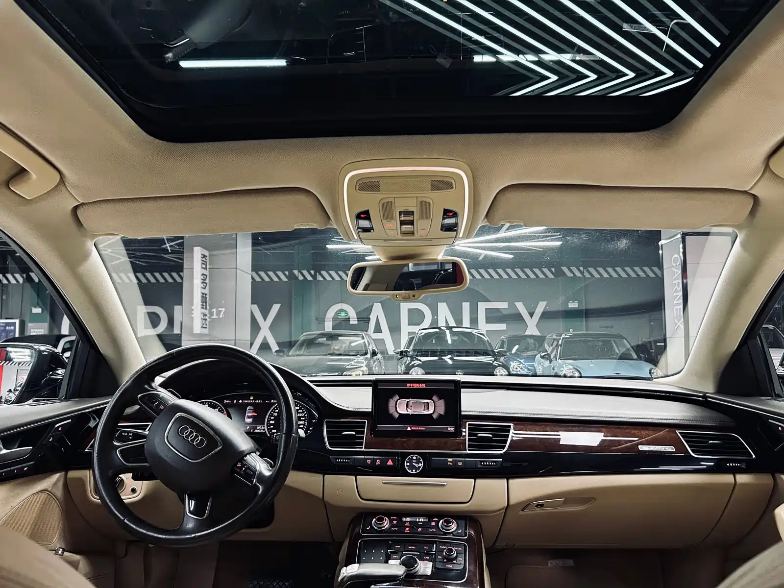 Фото 9 - Audi A8