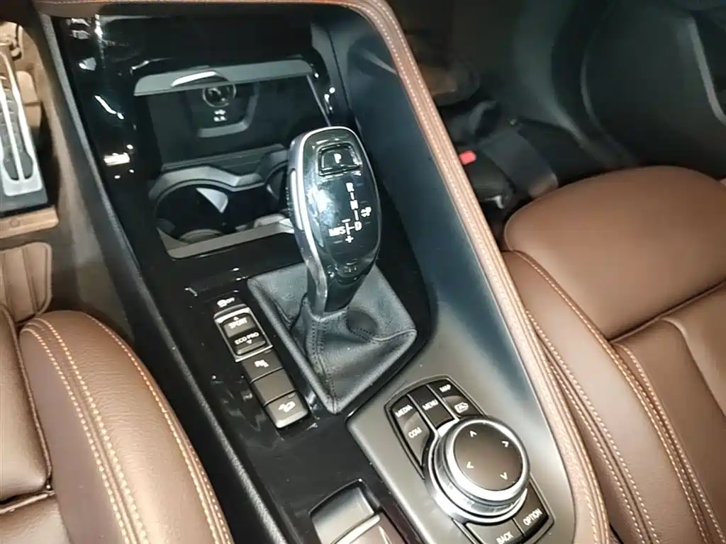 BMW X2 2022 xDrive25i Black Night Edition фото 14