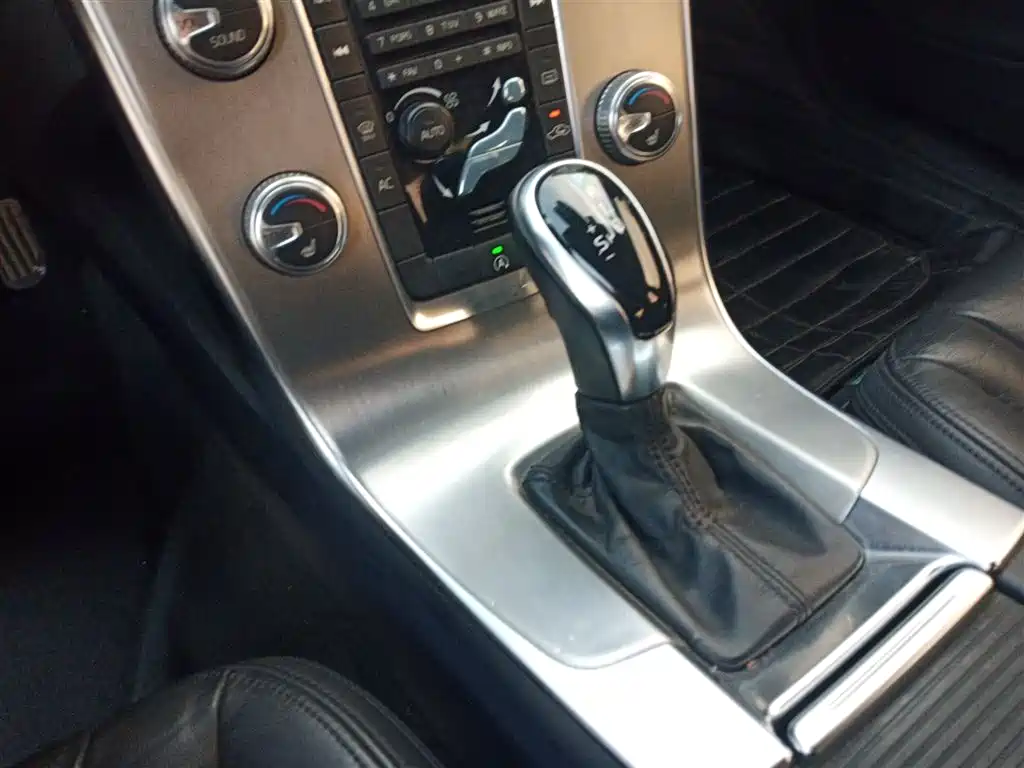 Volvo S60 2014 2015 S60L 2.0T Smart Vision