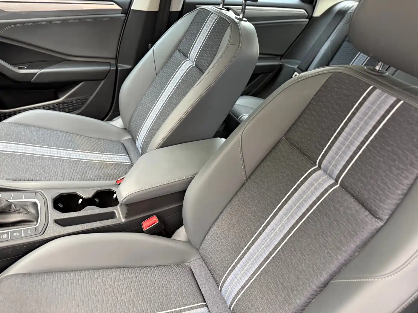 Фото 9 - Volkswagen Sagitar