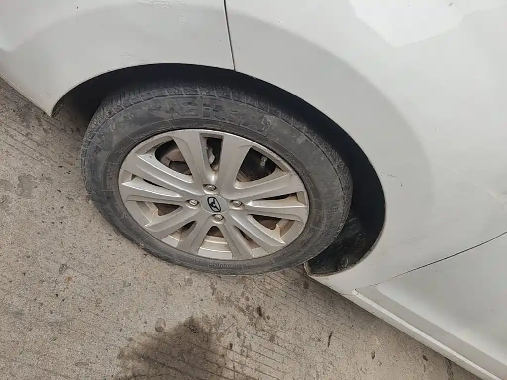 Cowin Kaiyi C3 2016 2015 1.5L AMT Gold Diamond Edition