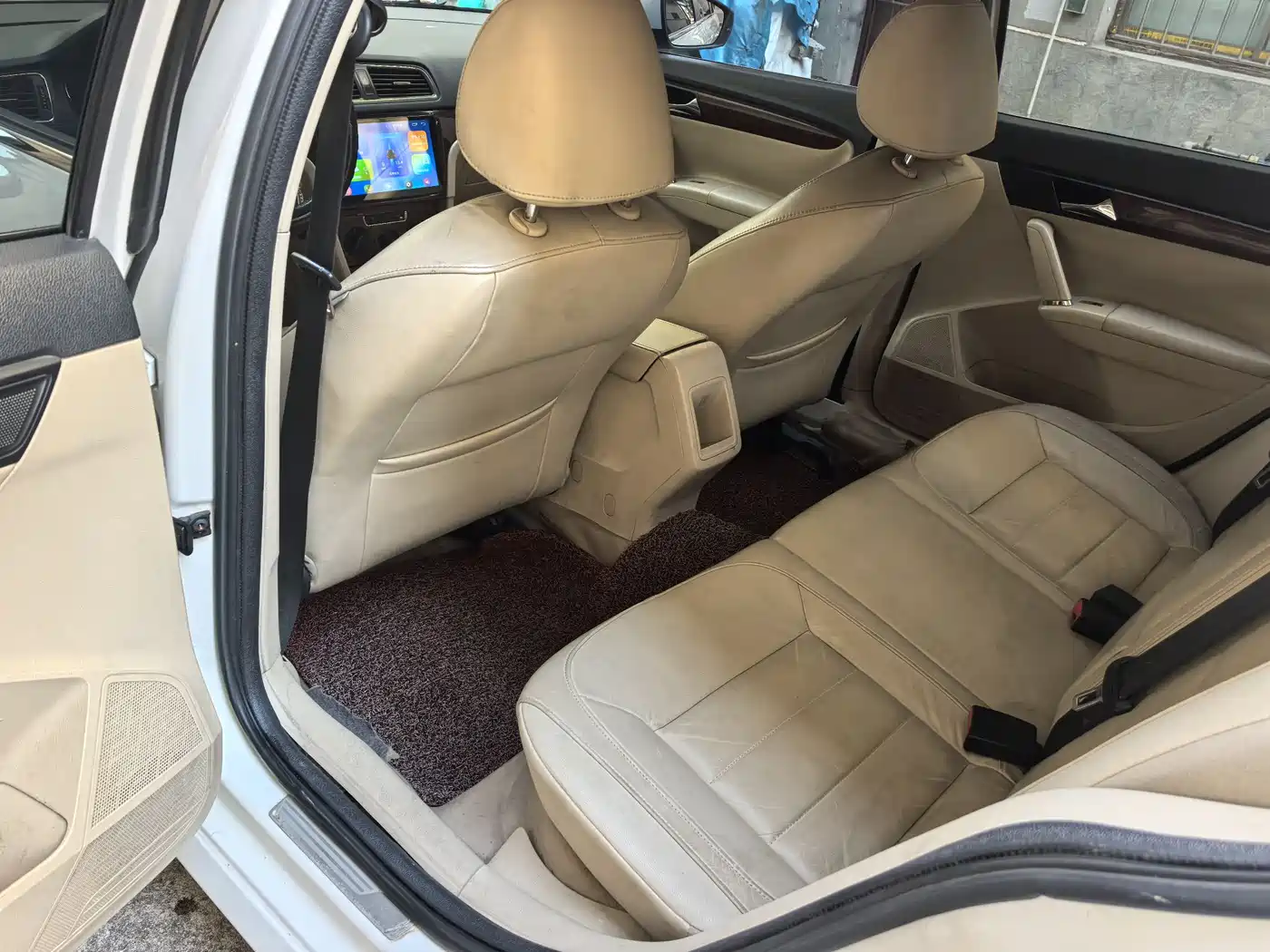 Volkswagen Lavida 2013 Facelift 1.4TSI DSG Comfort фото 8