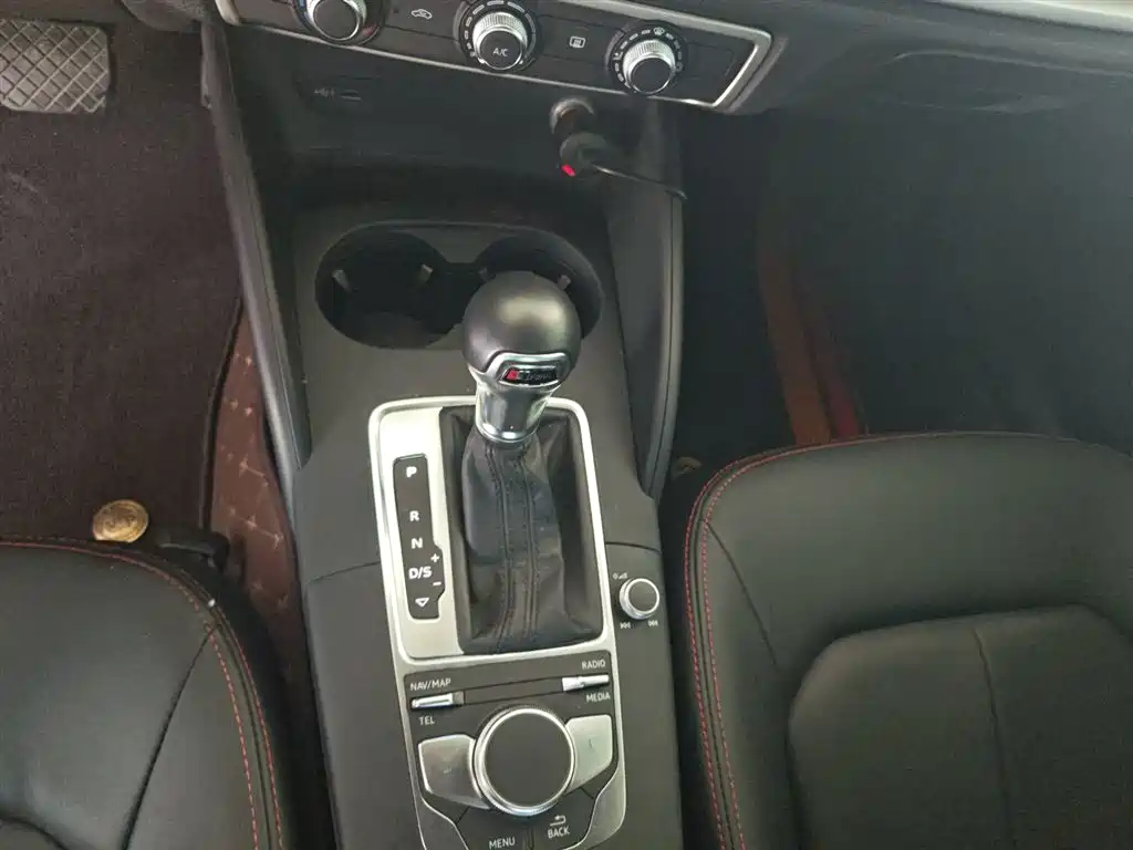 Audi A3 2018 30th Anniversary Sportback 35 TFSI Progressive фото 14