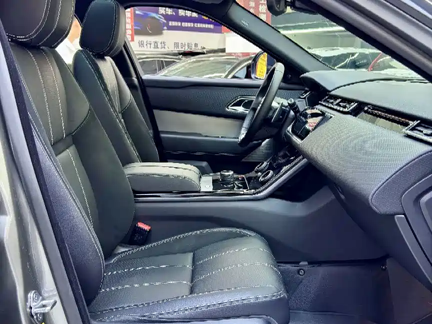 Фото 10 - Land Rover Range Rover Velar