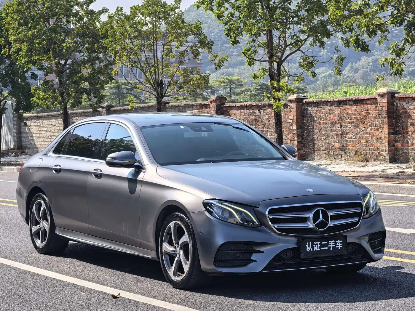 Mercedes-Benz E-Class 2017 E 200 L 4MATIC фото 3