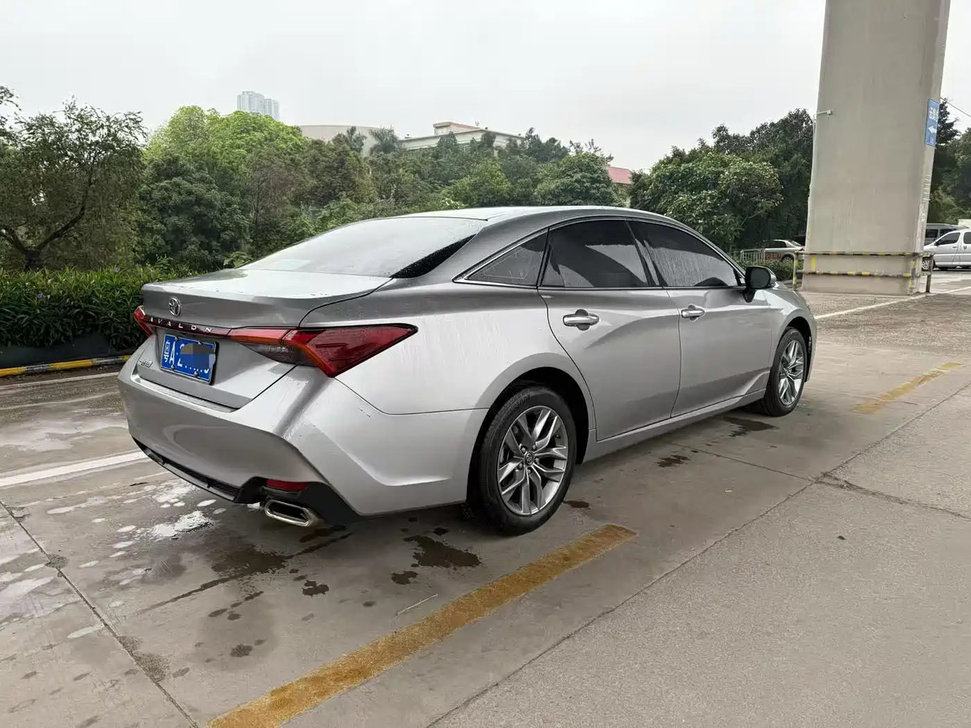Toyota Avalon 2022 2.0L Luxury Edition фото 6