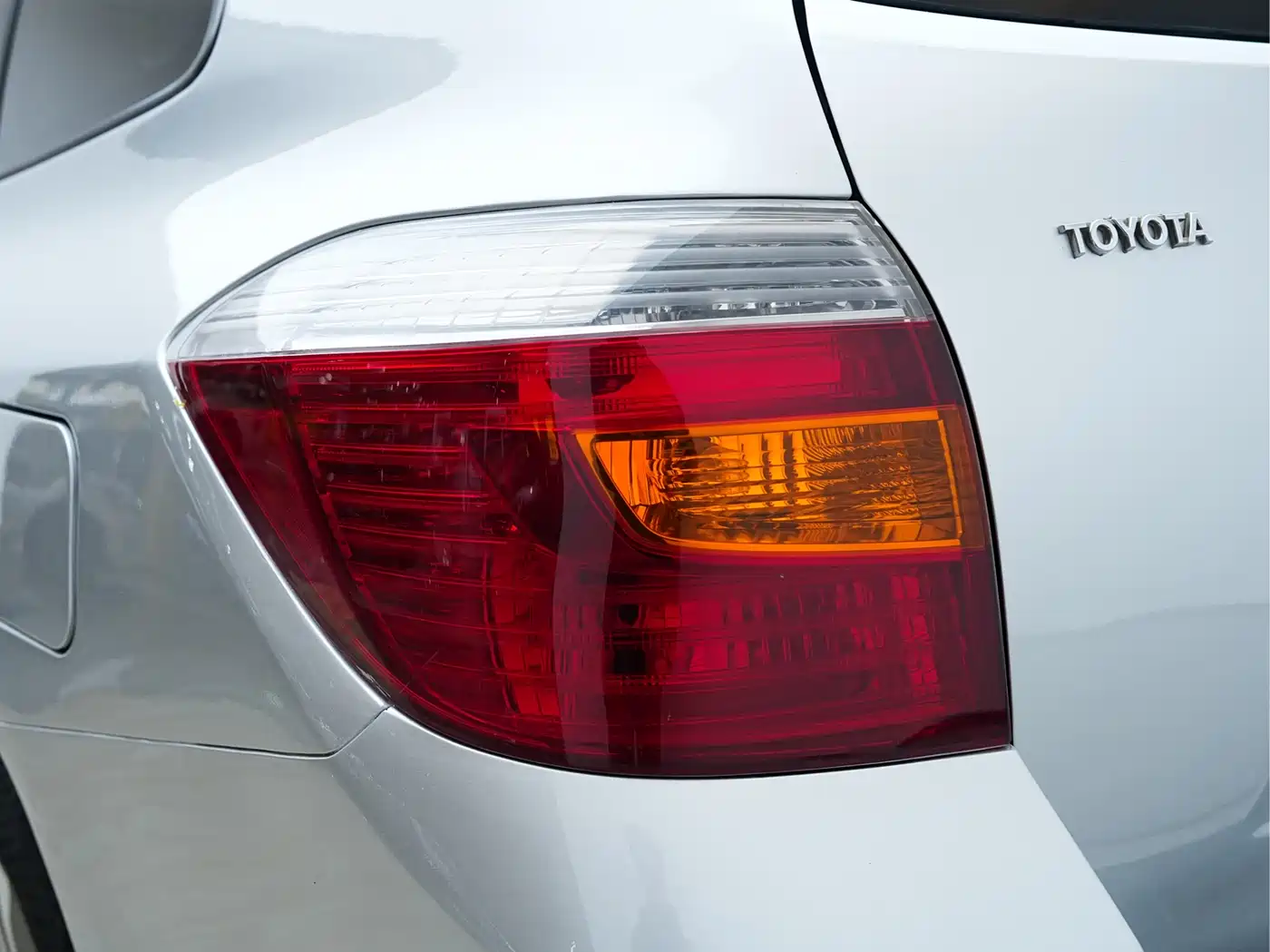 Toyota Highlander 2009 2.7L 2WD 7-seater Luxury Edition фото 9
