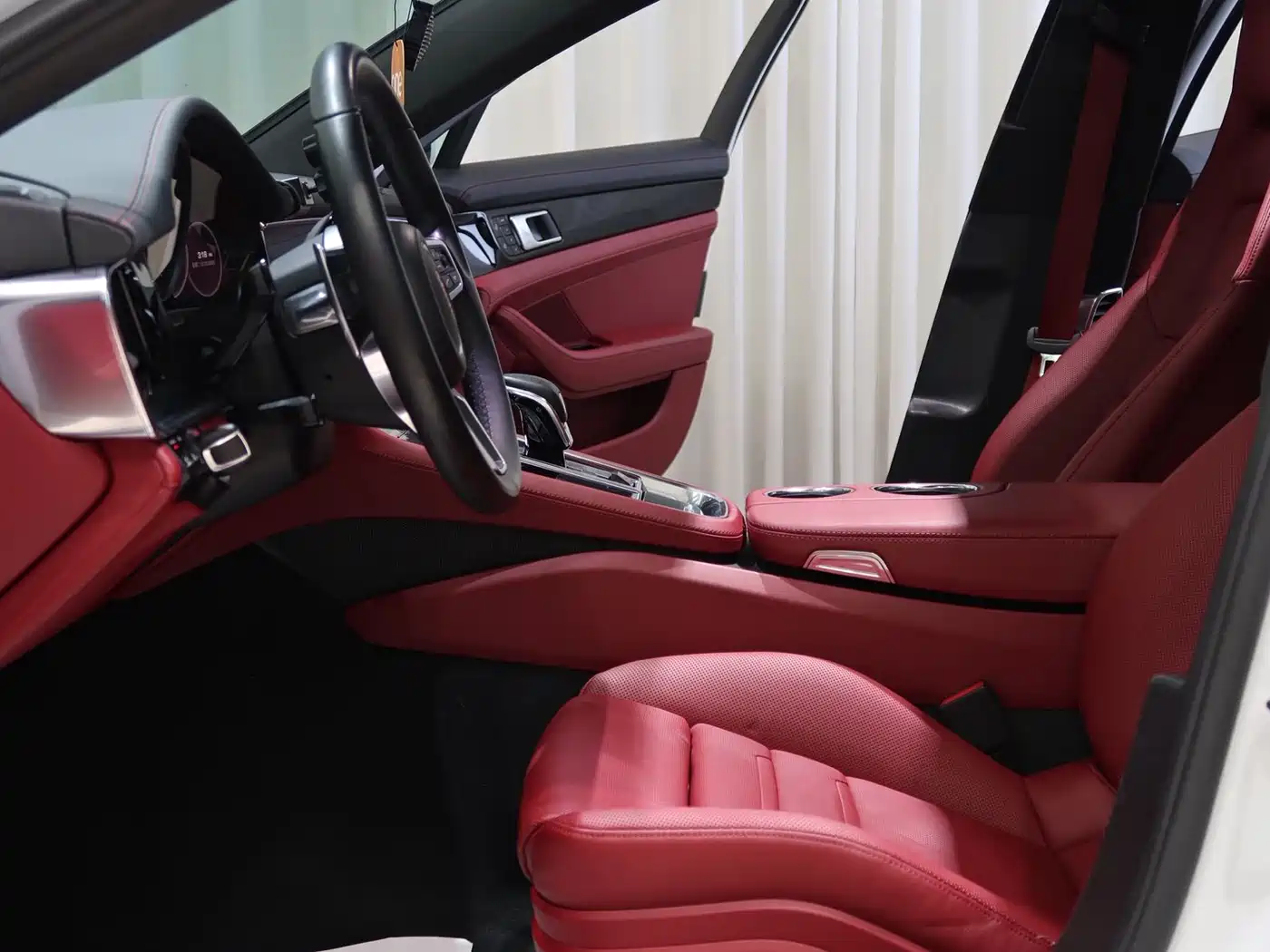 Porsche Panamera 2019 Panamera 2.9T фото 12