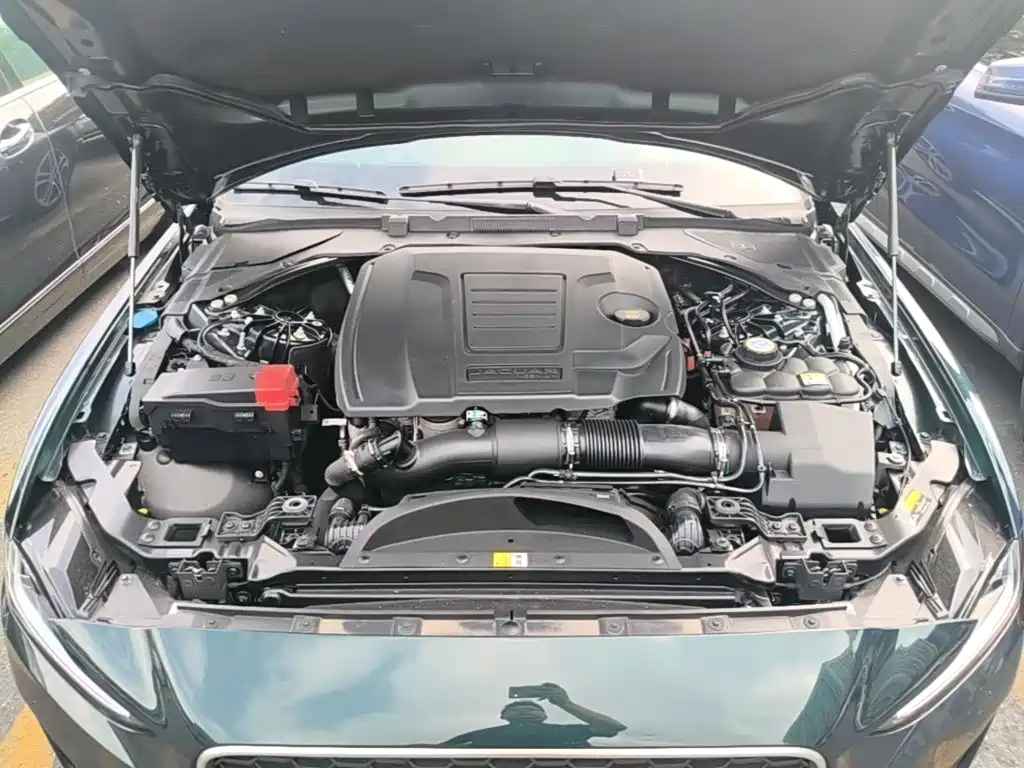 Jaguar XEL 2024 2024 Model 2.0T 250PS R-DYNAMIC S Progressive Sport Edition