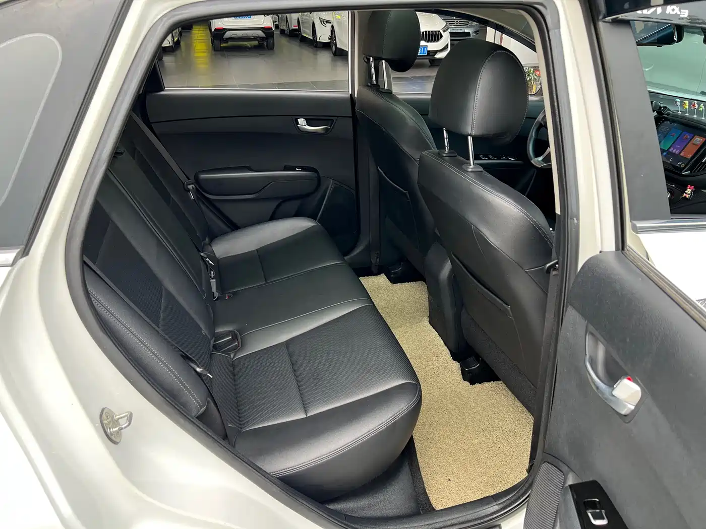 Kia KX3 Smart Run 2016 2015 1.6L Automatic 2WD DLX