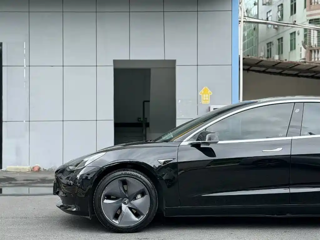 Tesla Model 3 2020 2020 Standard Range Rear-Wheel Drive Upgrade