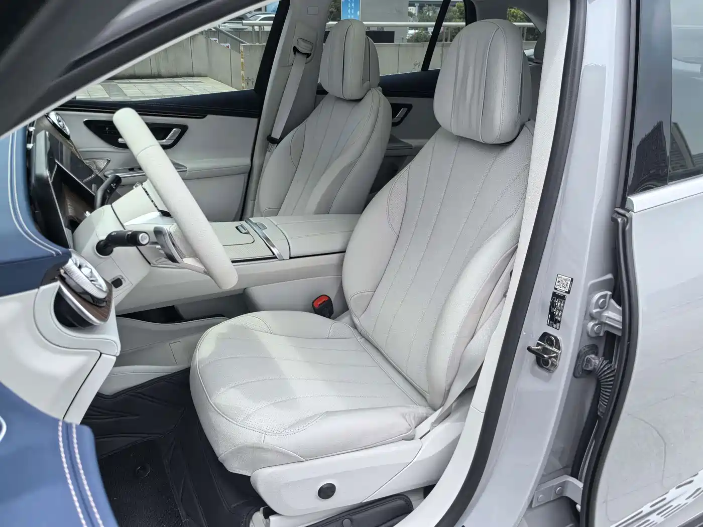 Mercedes-Benz EQE SUV 2023 2023 350 4MATIC Luxury Edition