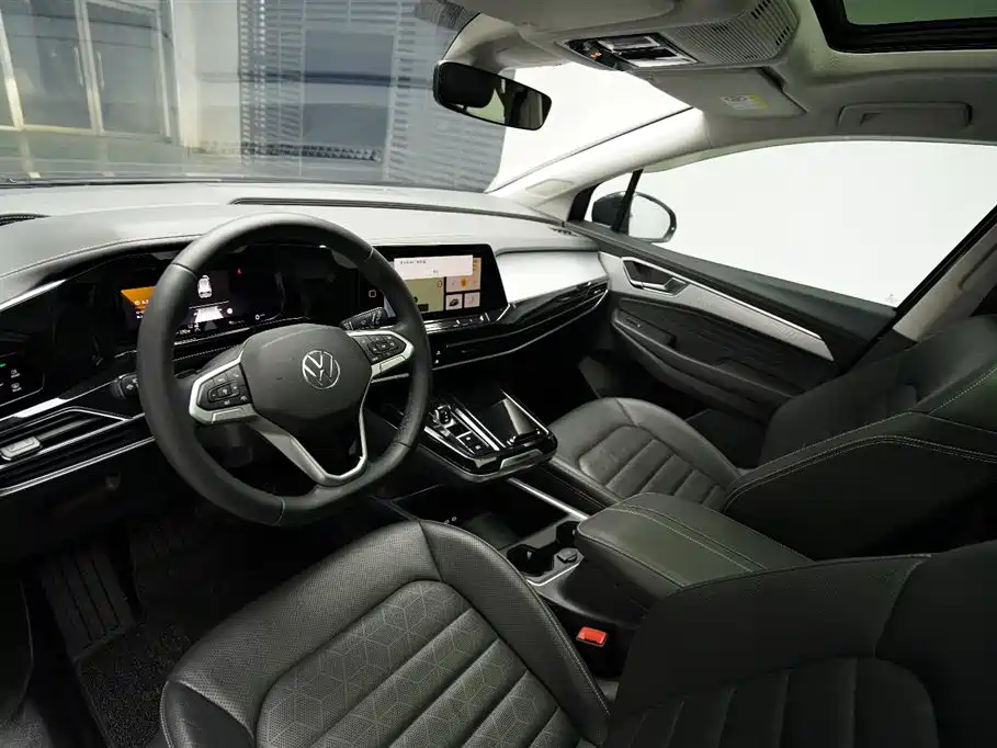 Volkswagen Talagon 2022 380TSI 4WD Luxury Premium Pro Edition 6-seater фото 4