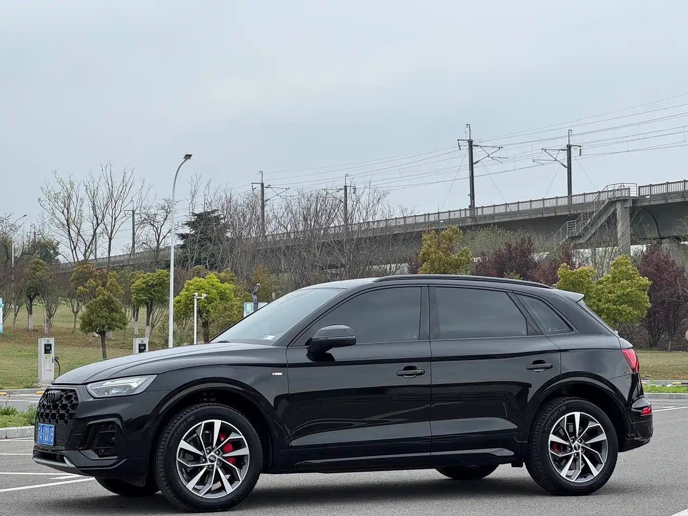 Audi Q5L 2024 Model 40 TFSI Luxury Dynamic
