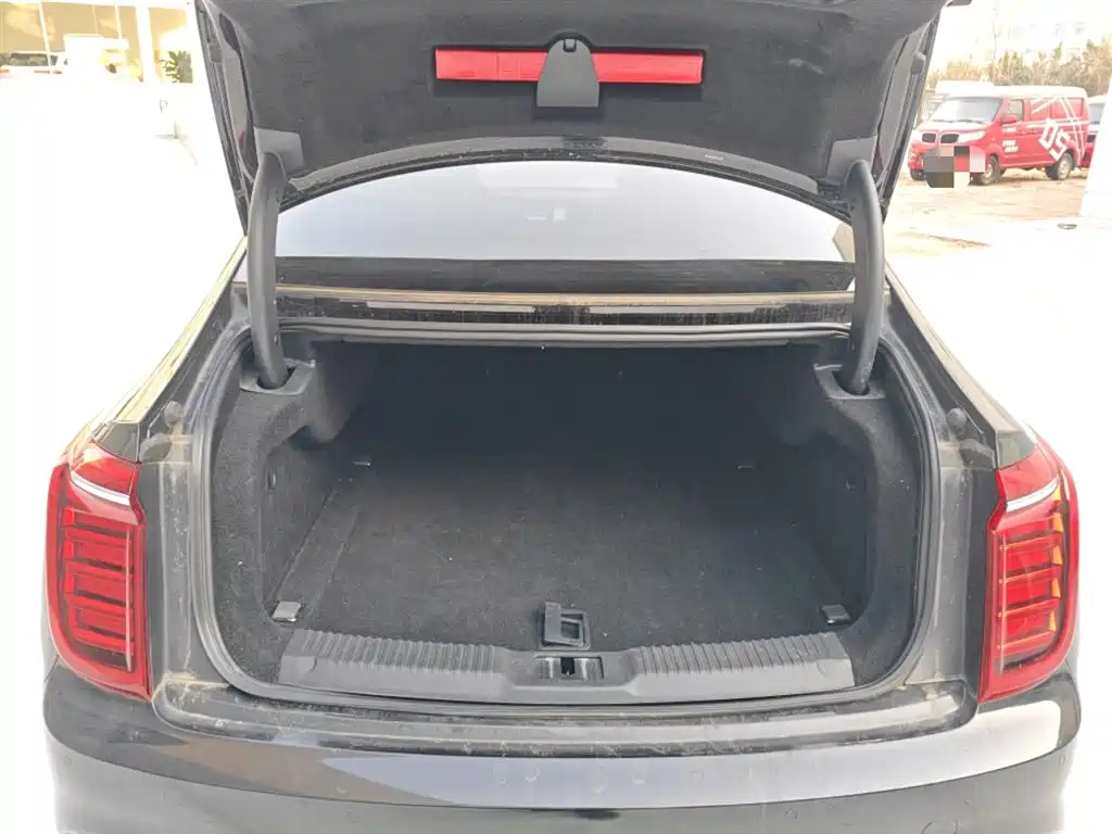 Hongqi H9 2023 Model 2.0T Smart Connect Flagship Edition фото 16
