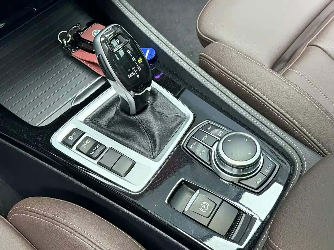 BMW 1 Series 2023 125i M Sport Shadow Edition фото 12