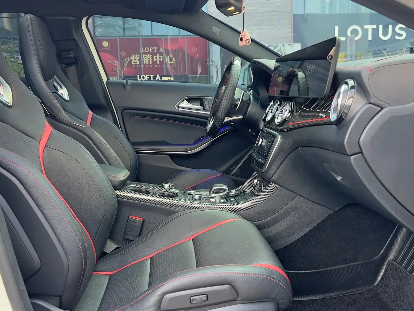 Mercedes-Benz GLA AMG 2016 AMG GLA 45 4MATIC фото 16