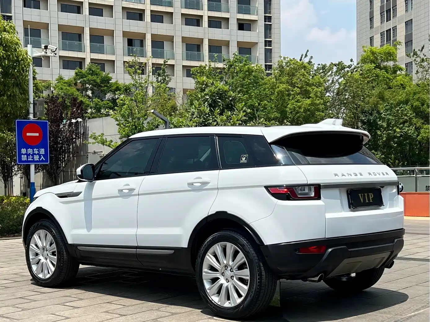 Land Rover Range Rover Evoque 2018 240PS SE Smart Edition фото 4