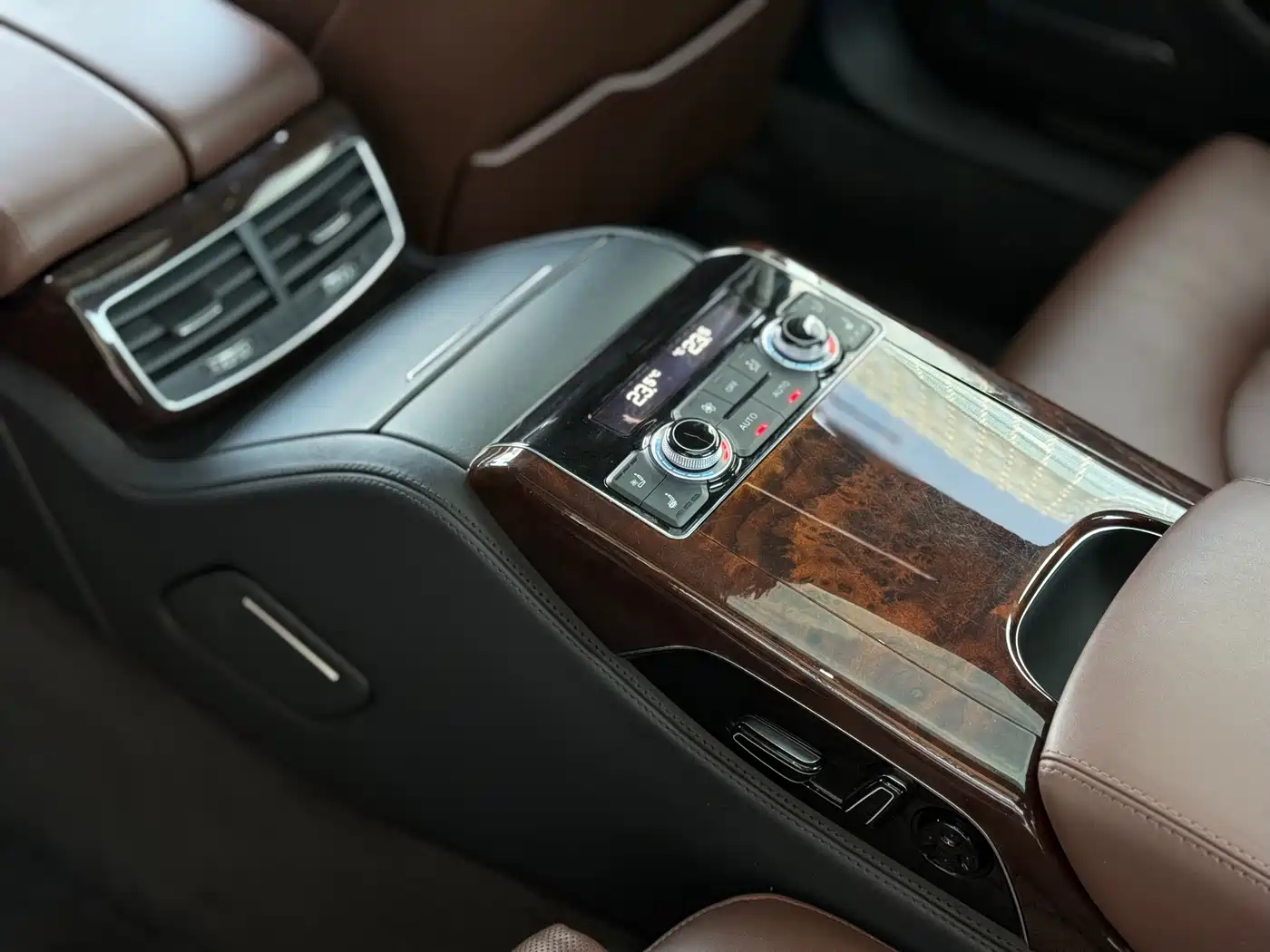 Audi A8 2014 A8L 45 TFSI quattro Luxury фото 15
