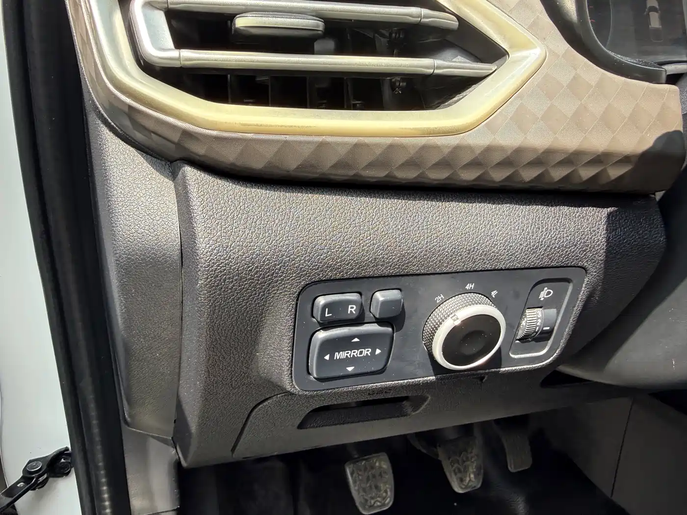 JIANGLING COLLECTION