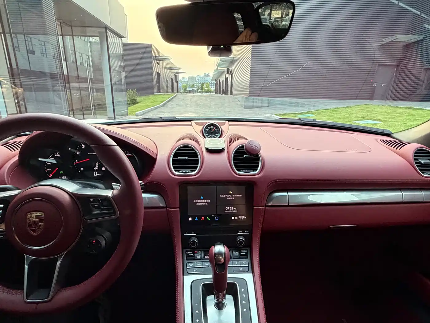 Porsche 718 2023 Boxster Style Edition 2.0T фото 7