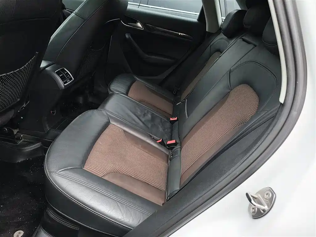 Audi Q3 2017 30 TFSI Fashion фото 17