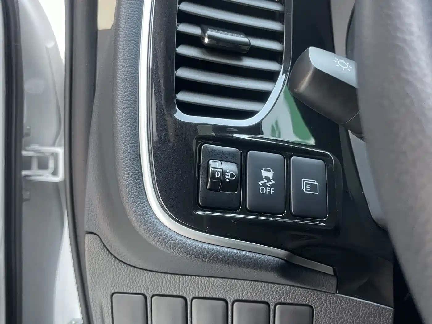 Mitsubishi Outlander 2023 2021 2.0L FWD Comfort Edition 5-seater