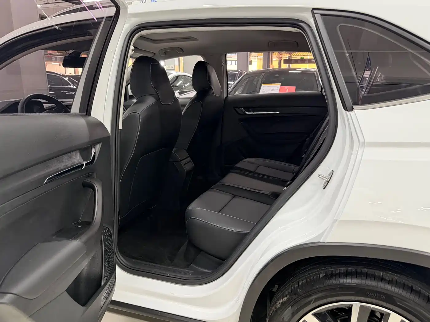 Škoda Kamiq 2023 Facelift 1.5L Auto Comfort Edition фото 11