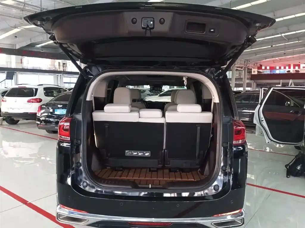 GAC Trumpchi Trumpchi M8 2021 Leading Show Series 390T Ultimate Edition фото 9