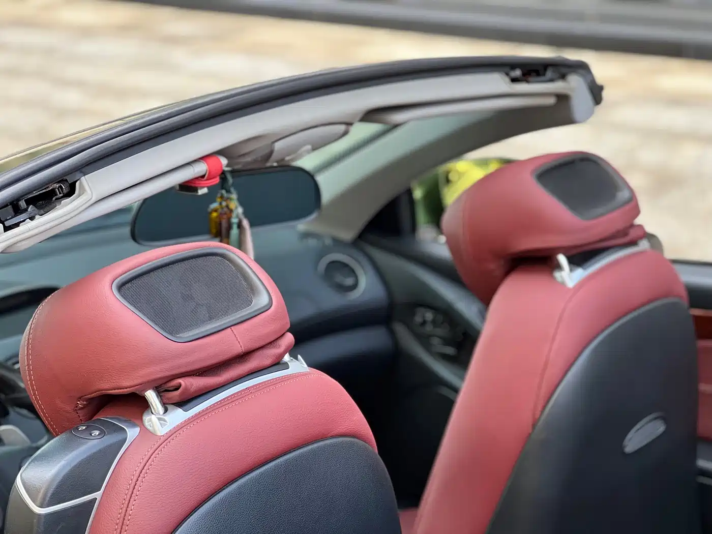 Mercedes-Benz SL-Class 2010 SL 300 фото 13