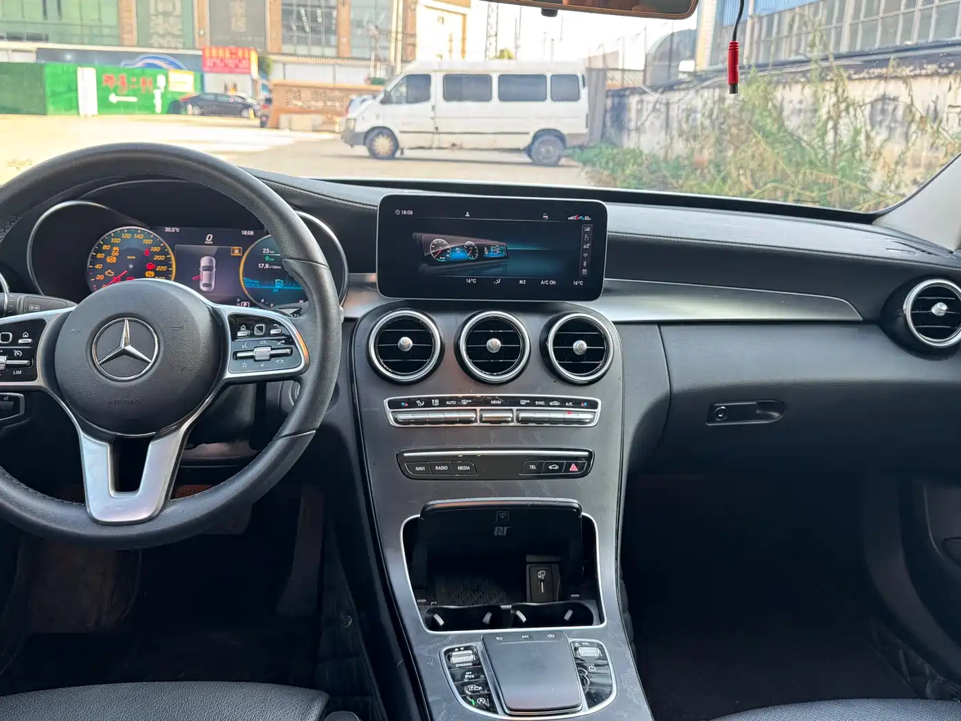 Mercedes-Benz C-Class 2019 Facelift C 260 L Sport фото 11